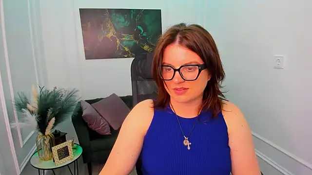 AmeliaDateri online show from April 2026 07:14:01 PM