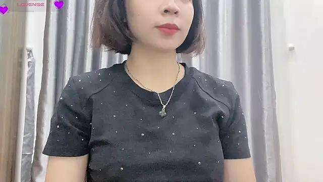 Snapshot of Ryo-Jisoo chatting on April 2026 02:47:02 AM Ryo-Jisoo online show from April 2026 02:47:02 AM