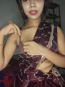 Snapshot of Candyy_crushh chatting on July 2026 09:09:02 PM Candyy crushh online show from July 2026 09:09:02 PM