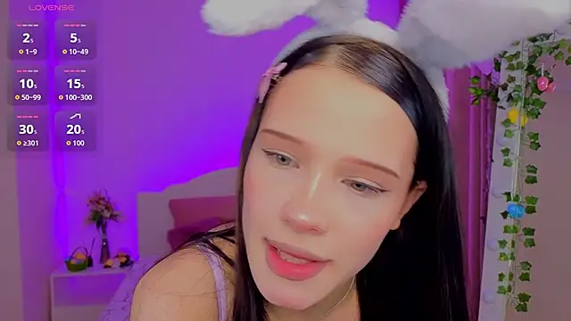 Deibora online show from April 2026 10:02:02 AM