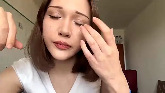 kiravings online show from March 2026 08:14:02 AM