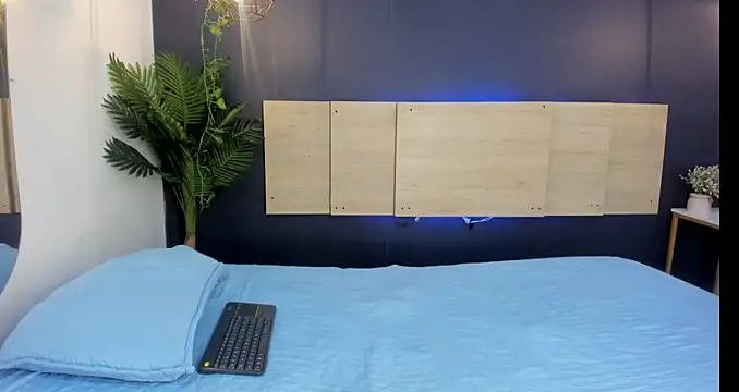 m1a-teylor online show from April 2026 07:28:01 PM