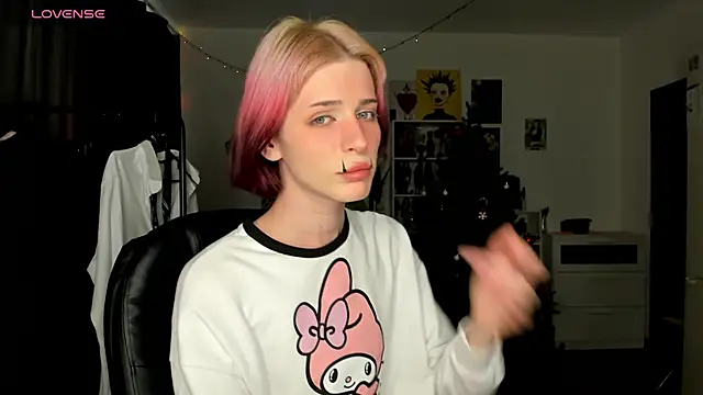 sweet peach    online show from April 2026 04:23:01 PM