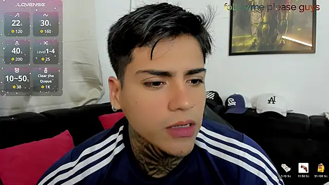 sweetlatinoboy online show from April 2026 10:26:01 AM