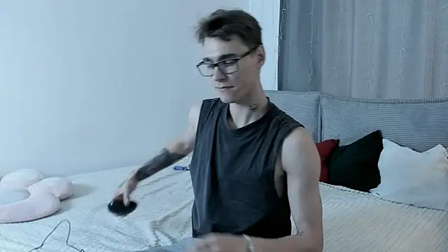 Shadow blink online show from April 2026 01:09:02 PM