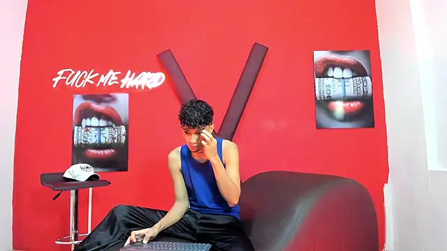 SEXY BIG COCK online show from April 2026 01:15:01 PM