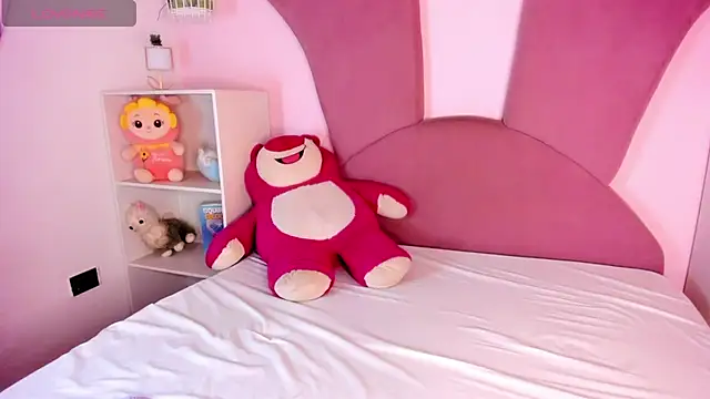 Keita Moon online show from March 2026 11:43:02 AM