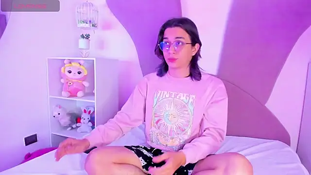 Keita Moon online show from April 2026 12:06:02 PM