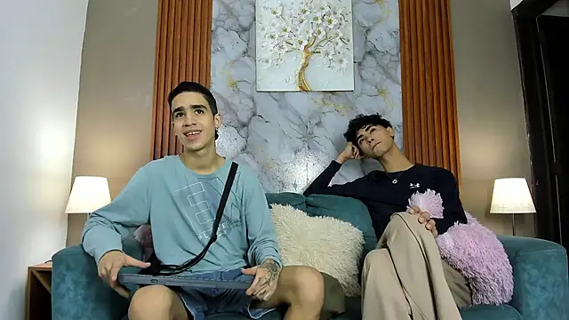 NAUGHTY BOYS1 online show from April 2026 08:17:01 PM