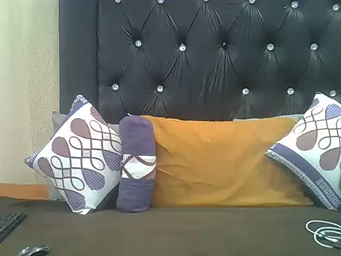 Blackberryxxx16 online show from April 2026 02:22:01 PM