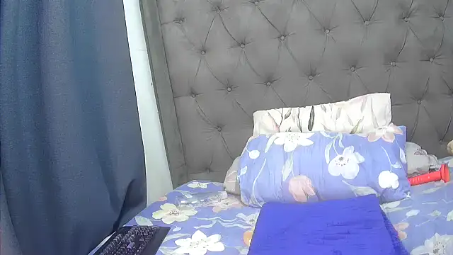 Sexy-Dinamy online show from April 2026 09:07:02 PM