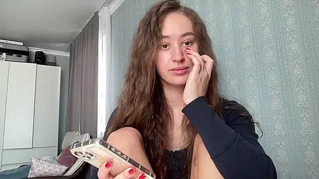 Eisastaar online show from March 2026 11:10:02 AM