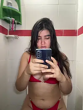 LinaEvansonn online show from March 2026 07:37:01 PM