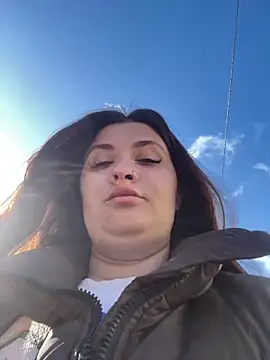 Taya lips online show from April 2026 05:52:01 AM