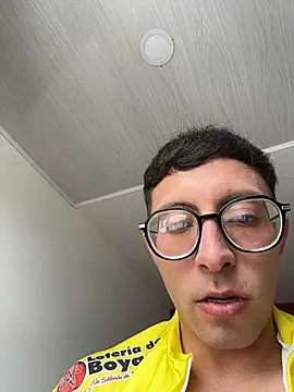 LeonBlazze online show from March 2026 07:46:02 PM