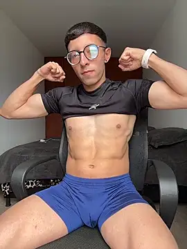 LeonBlazze online show from March 2026 07:03:01 PM