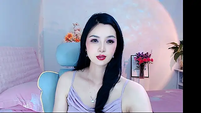 Snapshot of Evelyn-007 chatting on April 2026 11:57:02 AM Evelyn-007 online show from April 2026 11:57:02 AM
