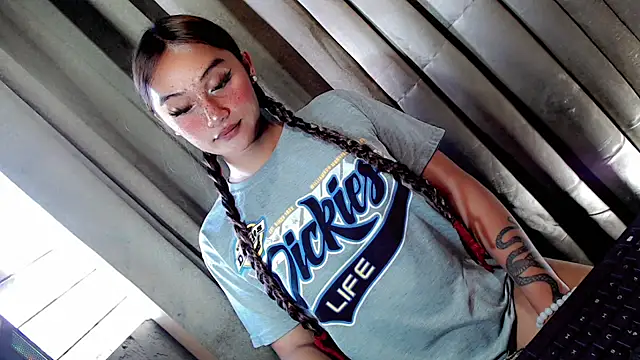 Jessicasfantasy online show from March 2026 11:41:01 PM