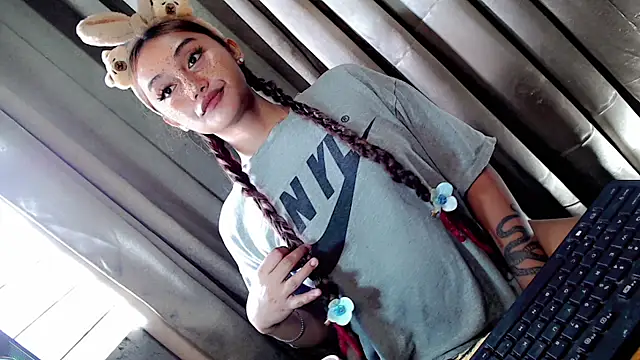 Jessicasfantasy online show from April 2026 02:21:02 AM