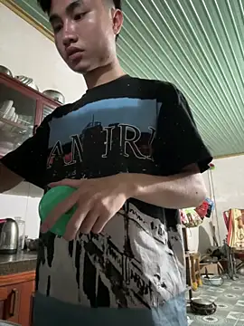 Hoanganhdayroii online show from April 2026 12:03:02 PM