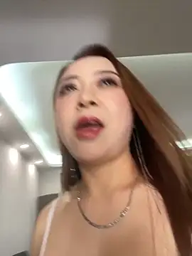 LuckyGirl-11 online show from March 2026 07:35:01 AM