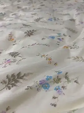 LuckyGirl-11 online show from April 2026 01:17:02 PM