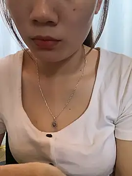 -Eidieea- online show from April 2026 04:45:02 AM