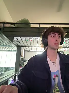 zerces111 online show from April 2026 06:42:01 PM