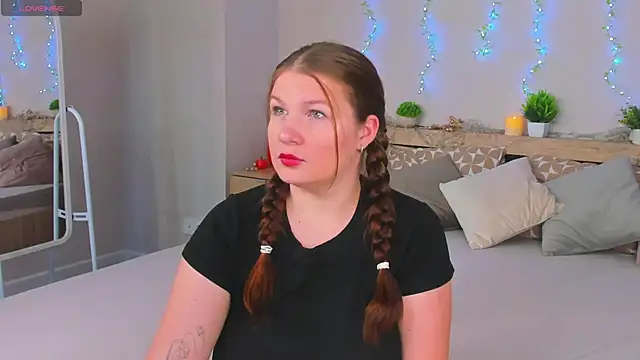 Virginia Robinson online show from April 2026 10:09:02 AM