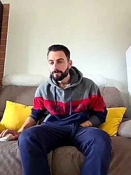 AmicisegretiITA online show from April 2026 10:35:02 AM