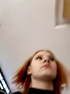 NinaParri online show from April 2026 03:07:01 AM