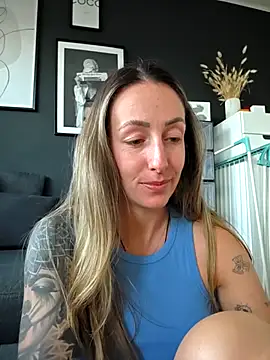 NicoleKaiser online show from April 2026 05:02:02 PM