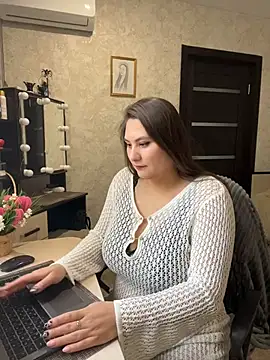 AgathaMyers online show from April 2026 10:15:02 AM