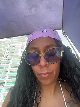 PriscilaCooper online show from April 2026 08:10:01 PM