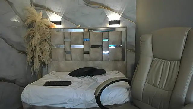 Cata black online show from April 2026 07:07:02 PM