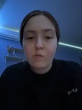 charmingggirl online show from April 2026 05:54:01 PM