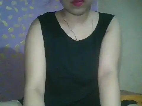 Snapshot of Qween_Seelu chatting on July 2026 10:06:01 AM Qween Seelu online show from July 2026 10:06:01 AM