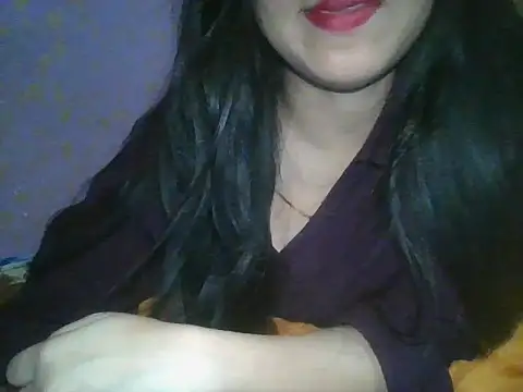 Snapshot of Qween_Seelu chatting on July 2026 03:33:02 AM Qween Seelu online show from July 2026 03:33:02 AM