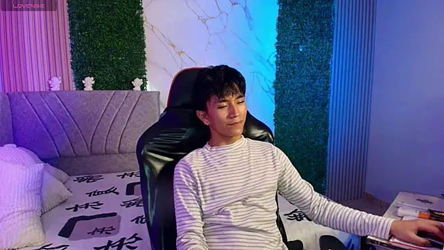 cococumps online show from June 2026 10:56:02 PM