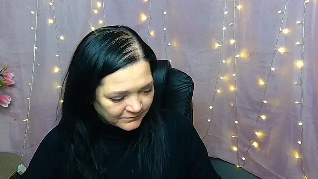 LauraFinn online show from March 2026 07:17:01 PM