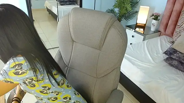 Brithney rose online show from April 2026 01:41:01 PM