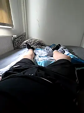 OssiBigCum online show from April 2026 08:40:02 AM