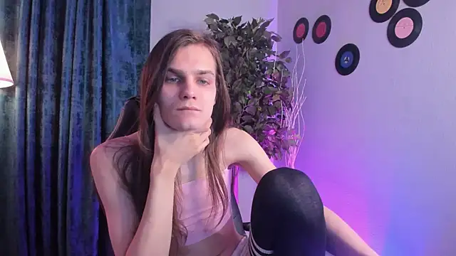 WillFobos online show from March 2026 09:08:01 PM