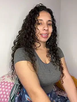 katniss everdeen  online show from April 2026 01:06:02 PM