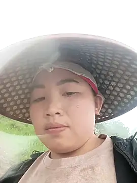 Huemy098 online show from April 2026 06:24:01 AM