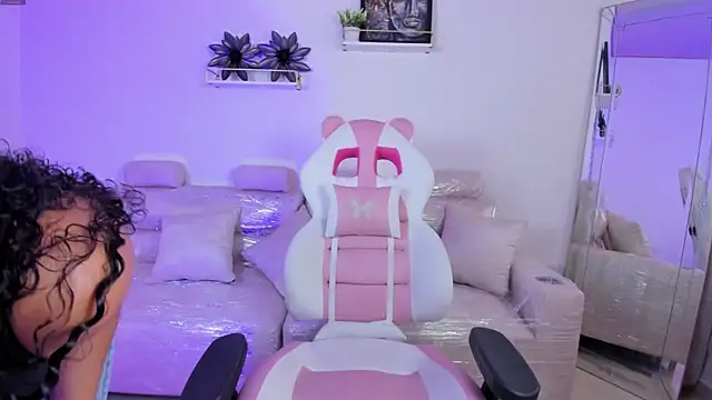 april smiith1 online show from April 2026 12:22:01 PM