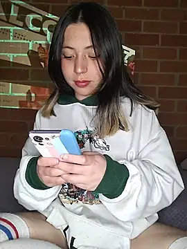 Petite CherryX online show from April 2026 01:38:02 AM