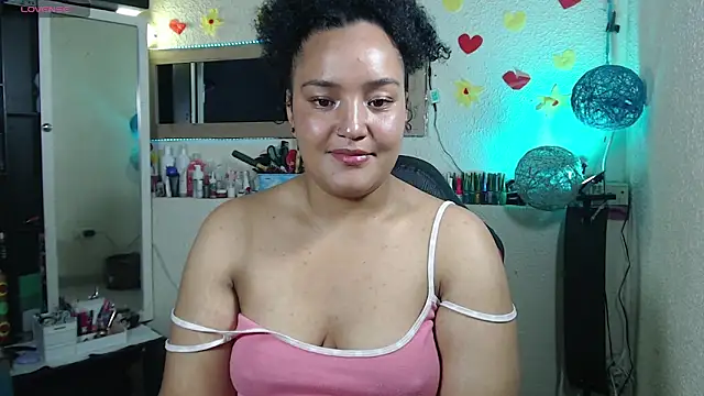 SofiaRoyal2308 online show from March 2026 01:22:02 AM