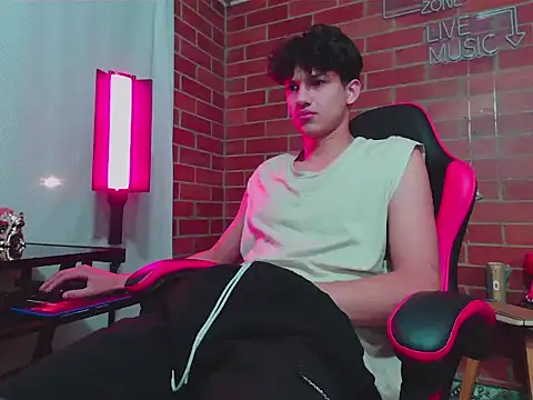 Kurtt   online show from April 2026 02:16:01 AM