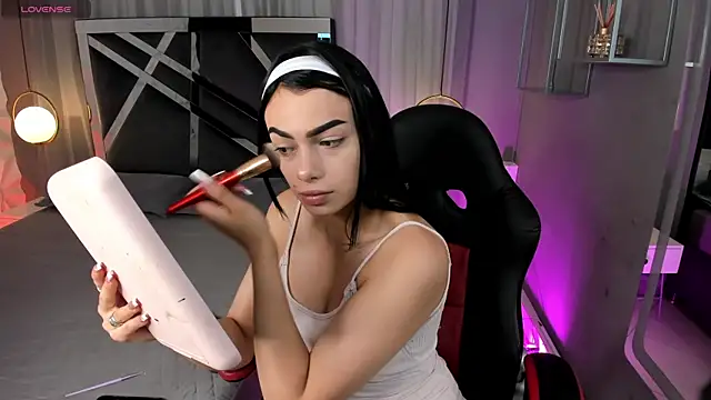 Magic katt online show from May 2026 07:42:02 PM